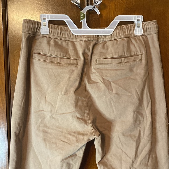 ACROSS THE POND TAN STRETCHY PANTS! - Picture 7 of 10